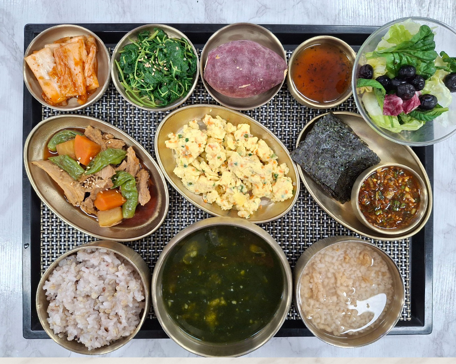 식사 2025년 11월 10일 식단 사진