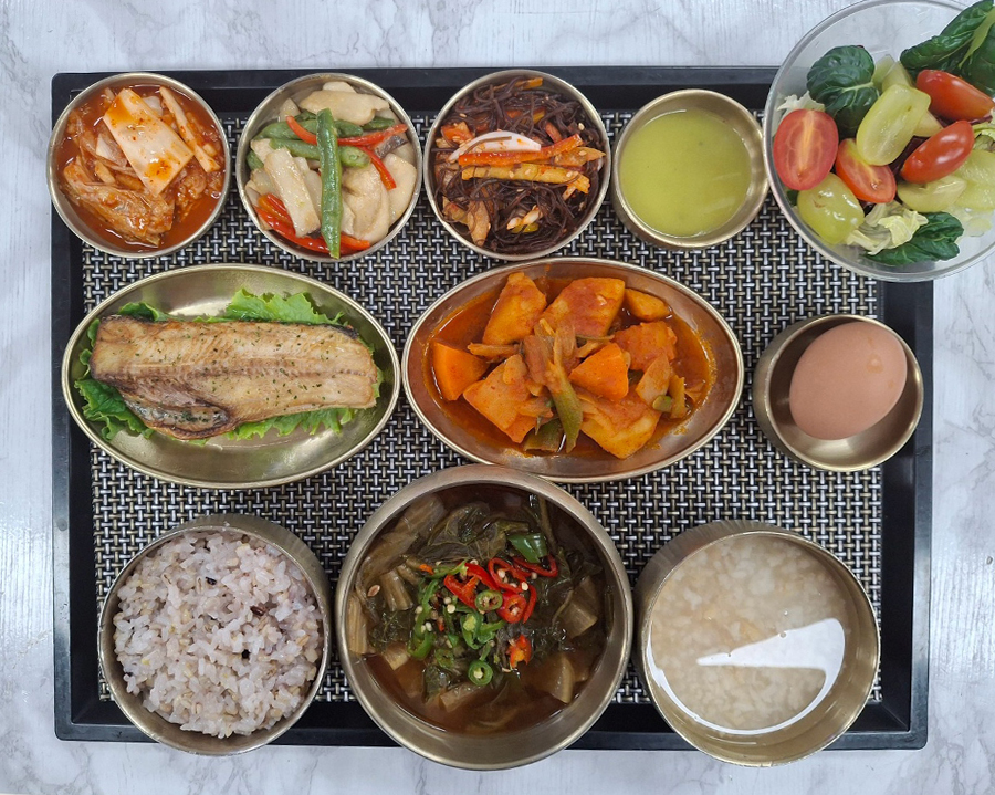 식사 2025년 11월 17일 식단 사진